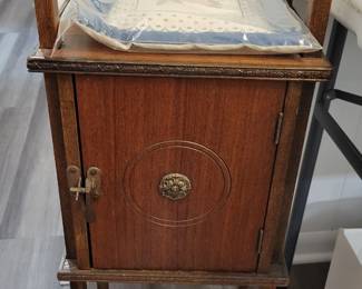 Smoking stand