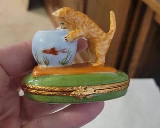 Rare Limoges kitty with fish bowl trinket box