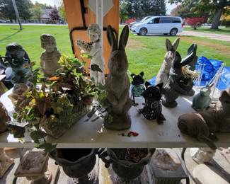 Resin and concrete yard figurines