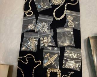 Rhinestone jewelry 