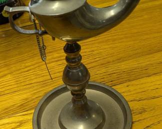 Vintage Brass Aladdin-Style Oil Lamp