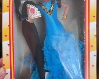 Marin Chiclana Spanish Doll Set