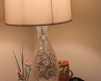 Mid-Century Frosted Glass Floral Table Lamp with Ornate Base