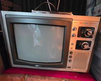 Sony Trinitron KV-1210U Color Television