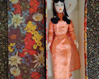 VTG Vietnamese souvenior doll