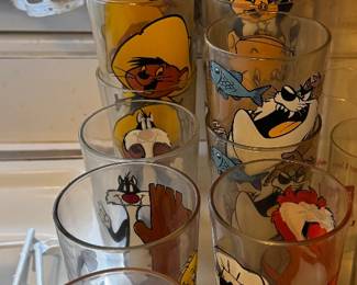 Looney Tunes Character Glasses