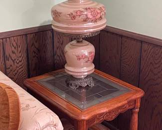 2-matching End tables & 2 matching lamps