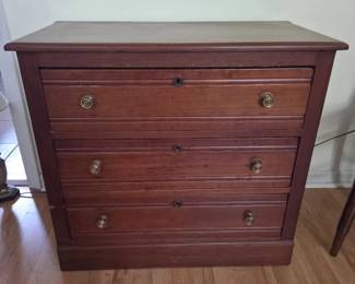 Small vintage dresser. Cute!