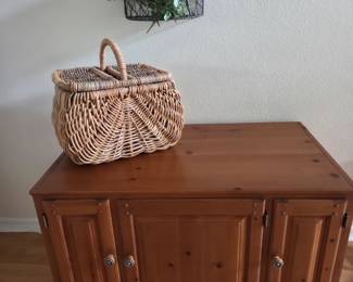 Media cabinet