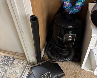 Hula vacuum system 