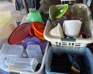 Plastic containers 