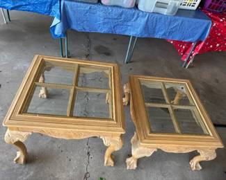 End tables 