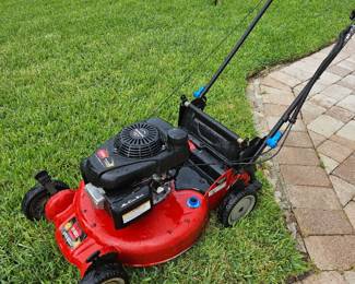 Toro Super Recyclet push lawn mower with 2 extra blades & bagger. Very good condition!
