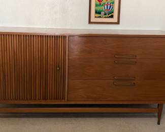 Mid Century Dresser with accordion drawer