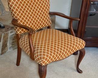 Queen Anne style accent chair