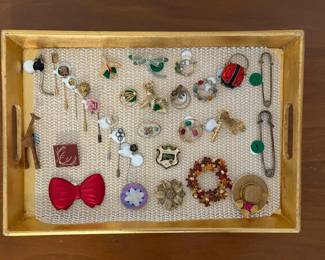 Assortment of unique pins & brooches