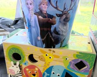 "Frozen" pail, block set