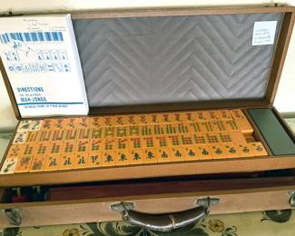 Vintage mah jongg set with case