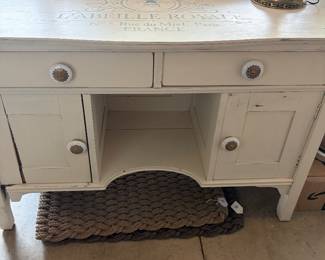Parisian desk