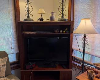 corner TV cabinet, TV, lamps