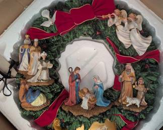 Christmas Wreath Nativity