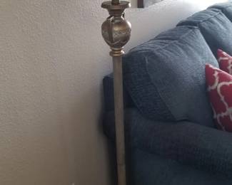 Floor lamp 