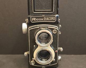 Ricoh Diacord G Twin Lens Reflex Camera with Manual fourth image