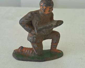 Vintage Barclay Manoil Lead Toy Soldier Artillery Shell Loader
