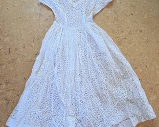 Vintage s White Cotton Eyelet Bridal Dress