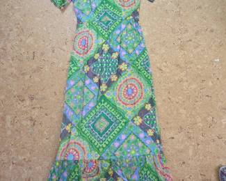 Vintage ss Psychedelic Floral ColdShoulder Maxi Dress Flower Power