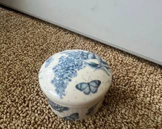 Portmeirion Botanic Blue Lidded Trinket Box