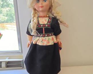 Vintage Genuine Rozetta Souvenir Doll