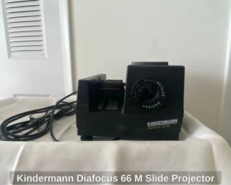 Kindermann Diafocus M Slide Projector