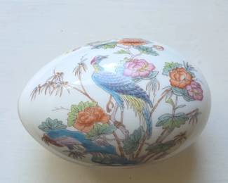 Wedgwood Kutani Crane EggShaped Trinket Box