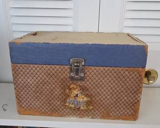 Vintage Childrens Keepsake or Stationery Trunk with Sunbonnet Sue Decal