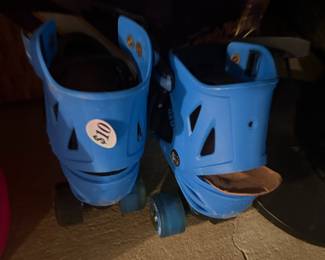 DENHAM SPRINGS Blue Moon Estate Sale w/ Contemporary Furniture, Tools & Generator