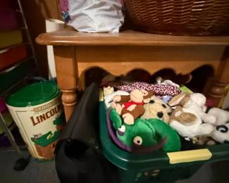Stuffed Animals Bin
