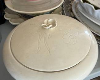 Magnolia Lidded Dish