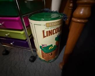 Lincoln Logs Tin
