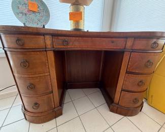 Kidney shaped desk