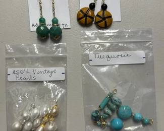 BBS156 - Assorted Myrna Lee Chang Jewelry