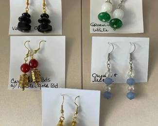BBS044 - Myrna Lee Chang Assorted Vintage Earrings