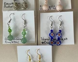 BBS109 - Myrna Lee Chang Lucky Neko & Other Assorted Vintage Earrings