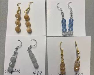 BBS184 - Myrna Lee Chang Lucky Neko & Other Assorted Vintage Earrings in