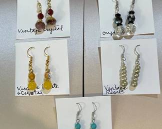 BBS056 - Myrna Lee Chang Assorted Vintage Earrings
