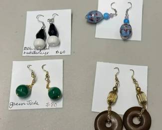 BBS120 - Myrna Lee Chang Jade, Crystal, & More Earring Set