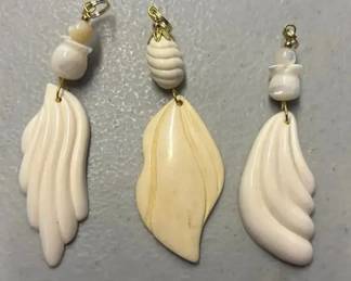 BBS205 - Myrna Lee Chang Assorted Pendants