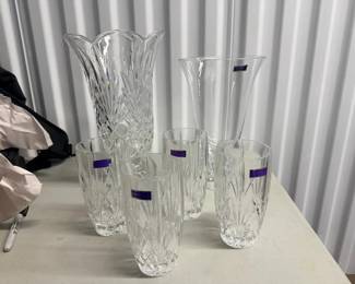 BBS530 - Marquis Crystal + Vases