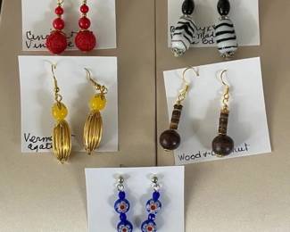 BBS052 - Myrna Lee Chang Assorted Vintage Earrings