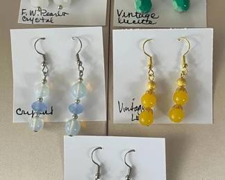 BBS103 - Myrna Lee Chang Assorted Vintage Earrings
